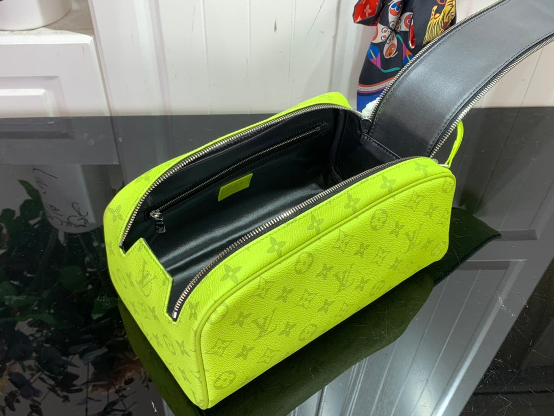 Lv Necessaire  Dopp Kit Neon Yellow