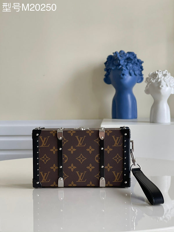 Lv Trunk Wallet