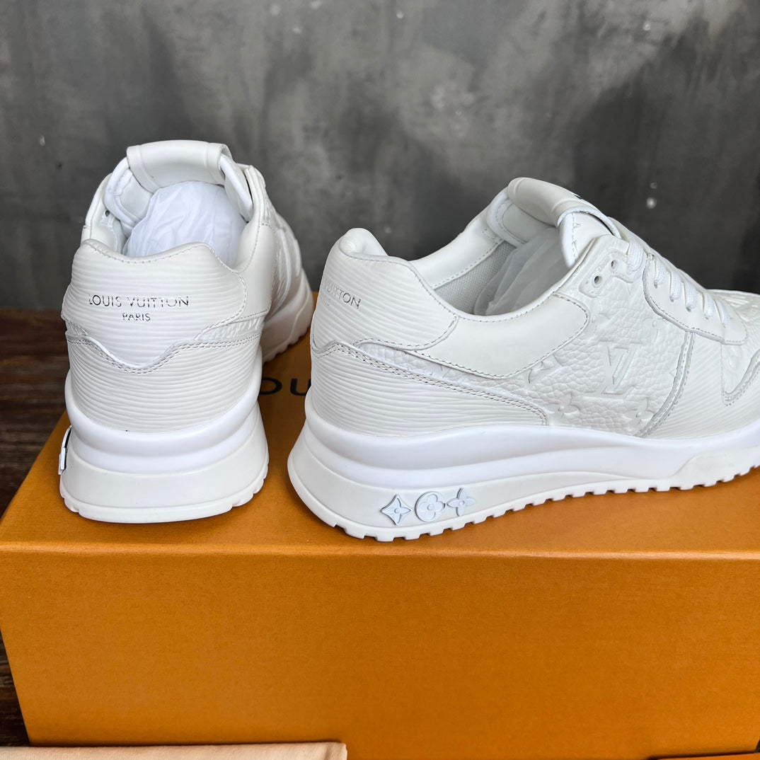 LOUIS VUITTON  Run Away White