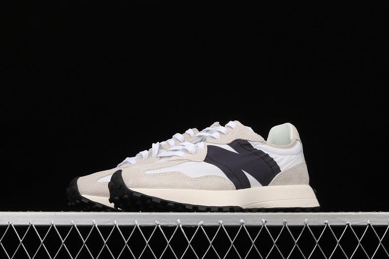 New Balance 327 Sea Salt Black