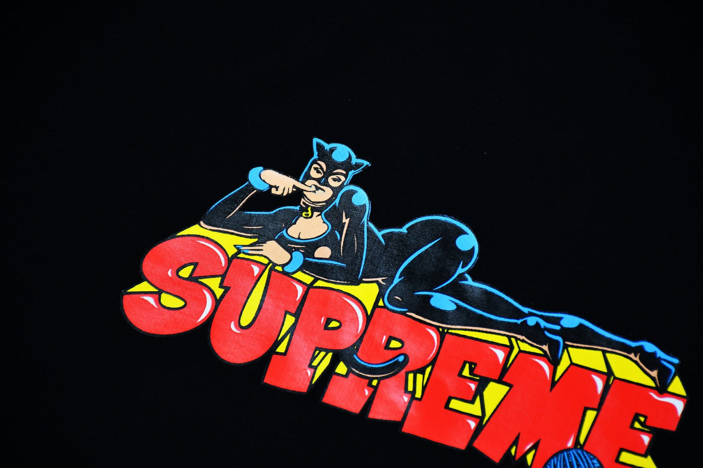 Camiseta Supreme Week Catwoman Tee