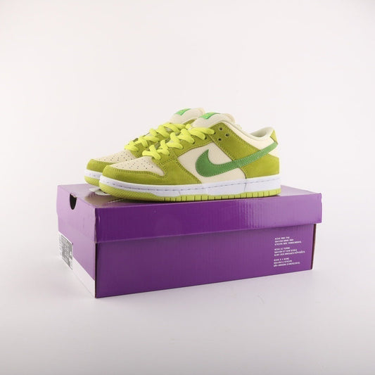 Nike SB Dunk Low Green Apple