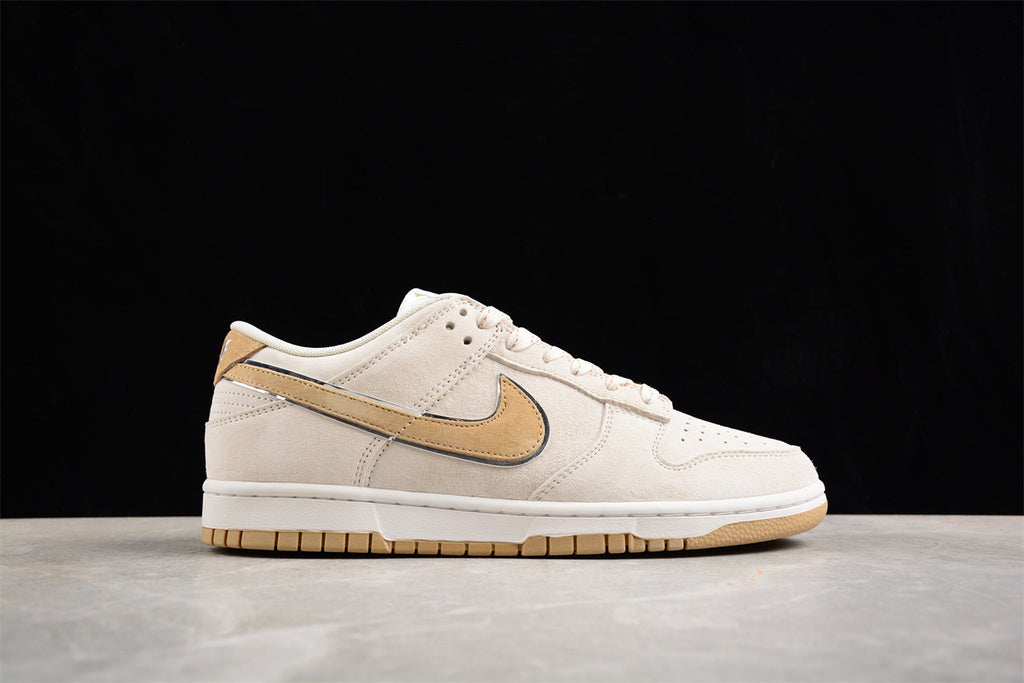 Nike SB Dunk Low Otomo Katsuhiro x Steamboy OST CV1026-052