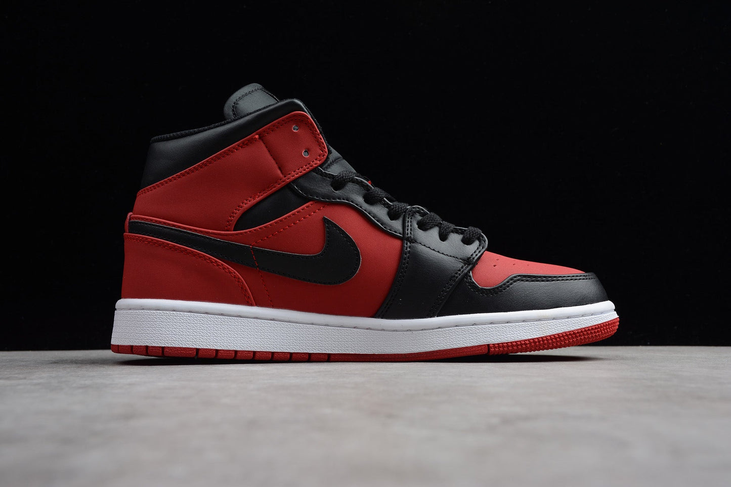 Air Jordan 1 Mid GS Reverse Bred