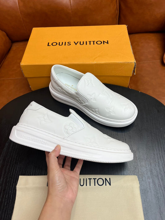 Lv Slip on Leather White