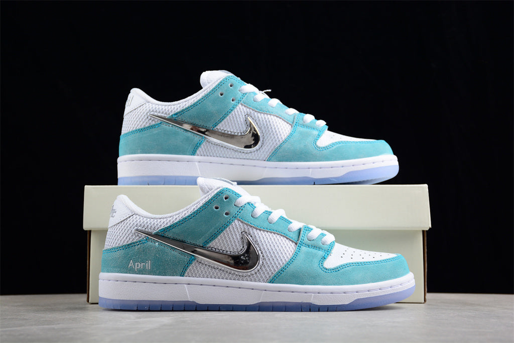 Nike Dunk Low Pro April Skateboards FD2562-400