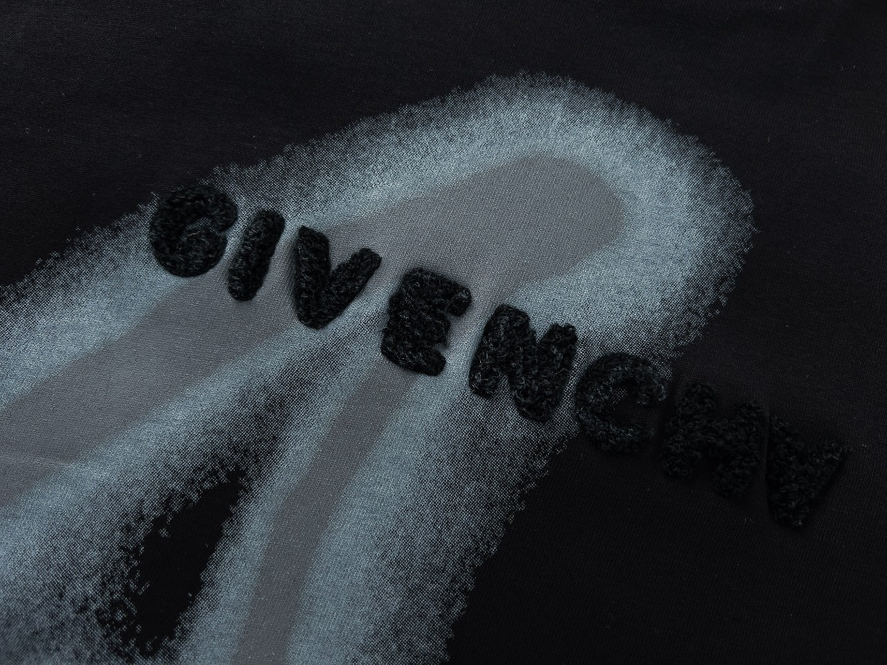 Camiseta Givenchy