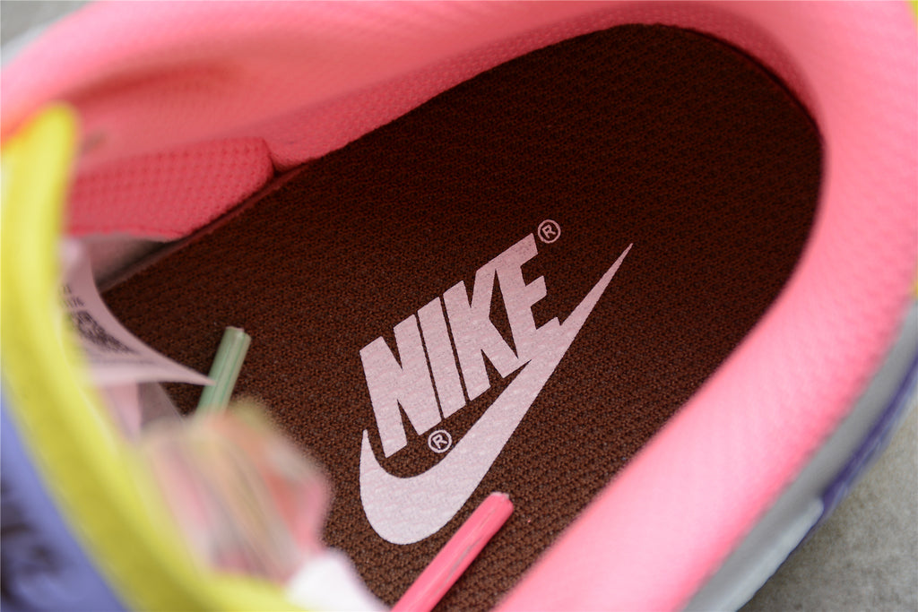 Nike Dunk Low SE Easter Candy (Pronta Entrega)