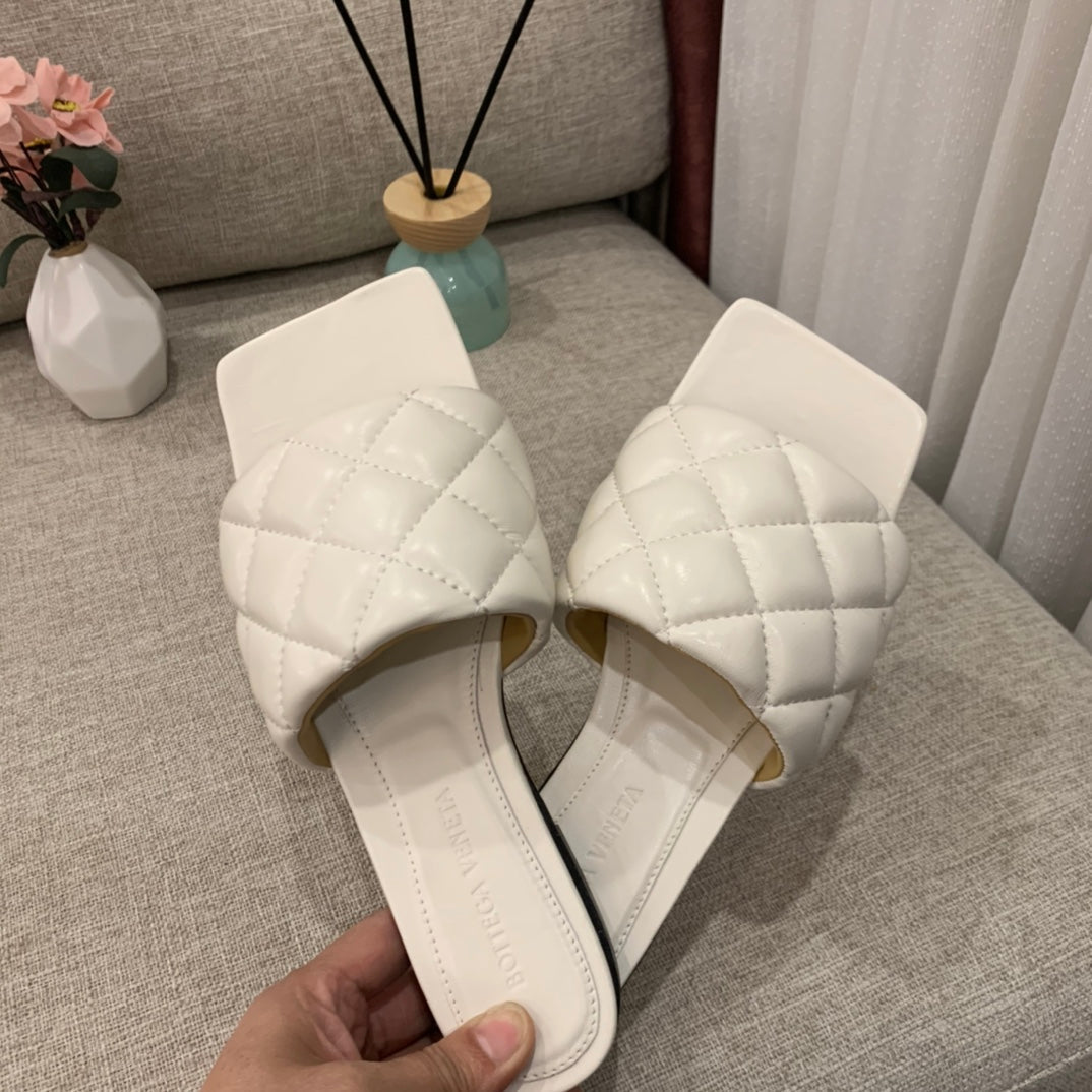 Sandália Bottega Veneta Padded Flat White