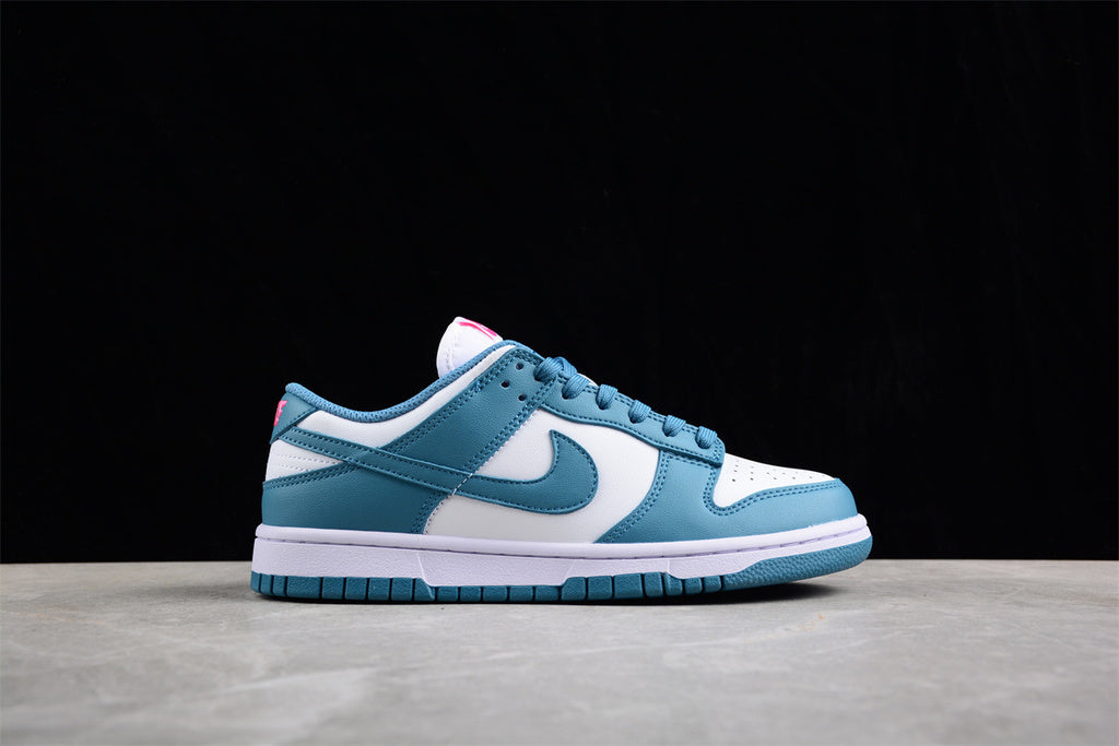 NIKE SB Dunk Low South Coast Lake Green