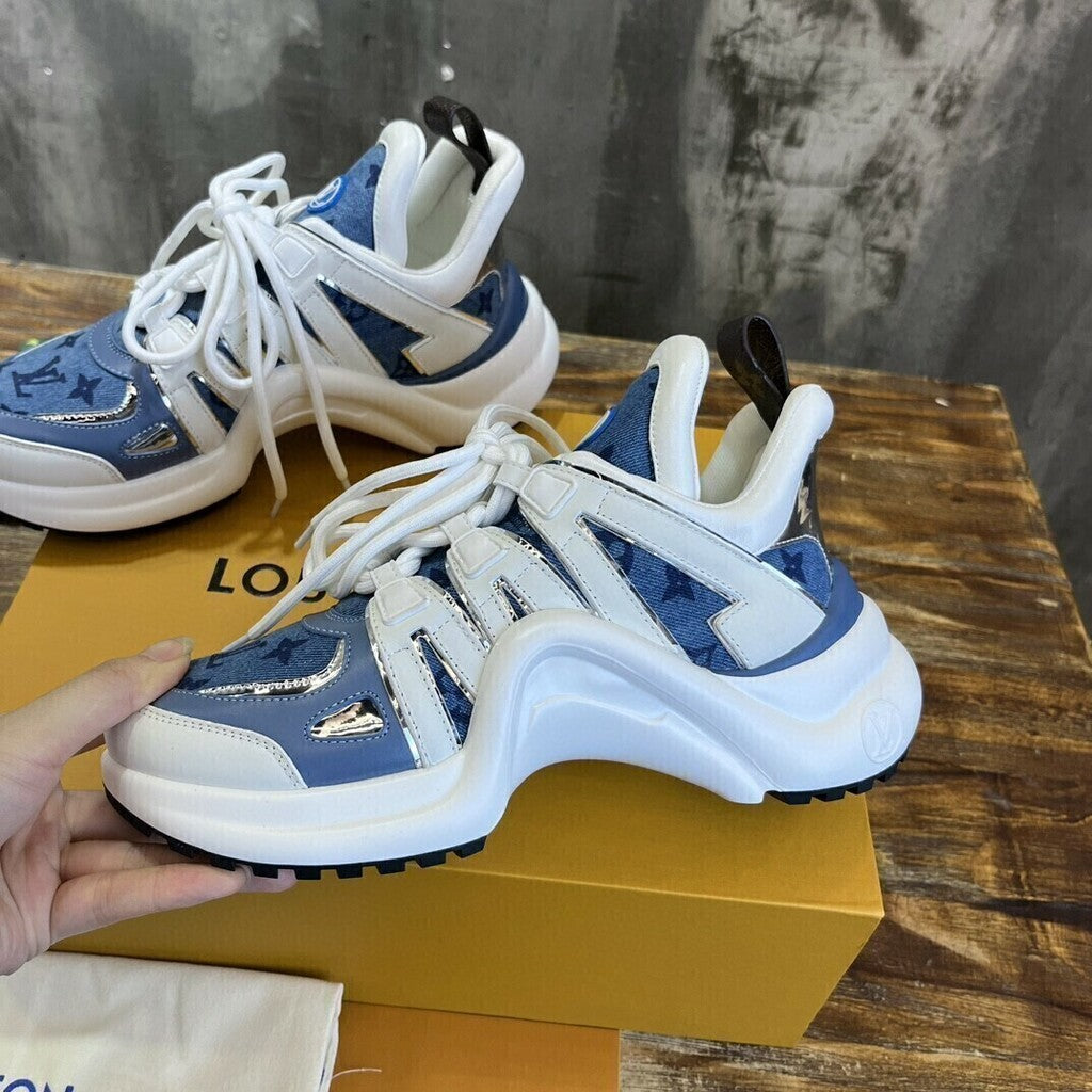 Archlight Trainer Monogram White Blue