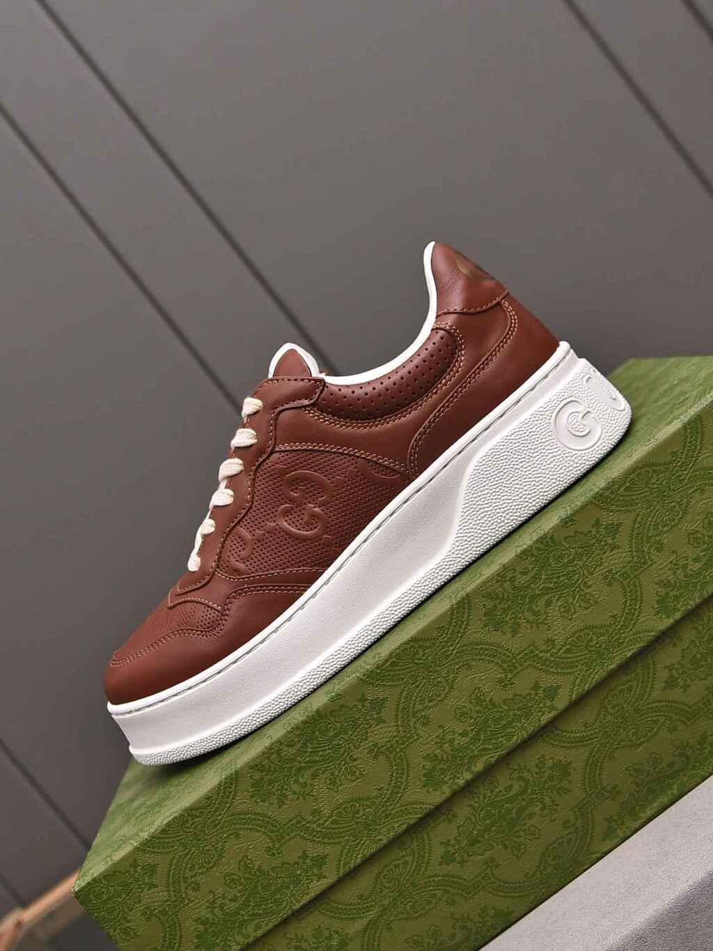 Gucci GG Sneaker Brown