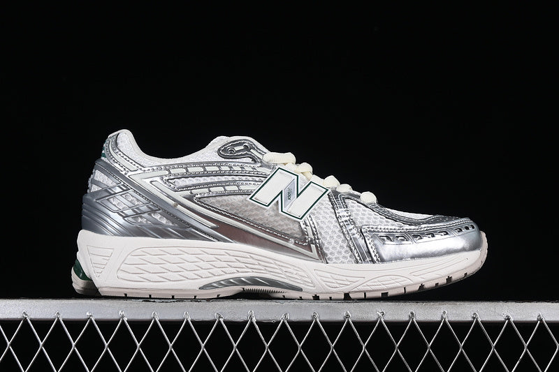 New Balance 1906R Silver Metallic W1906REE