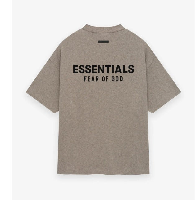 Camiseta ESSENTIALS