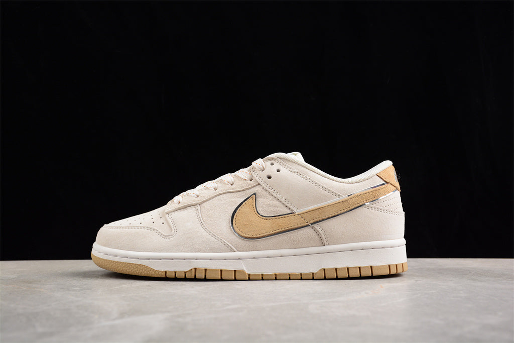 Nike SB Dunk Low Otomo Katsuhiro x Steamboy OST CV1026-052