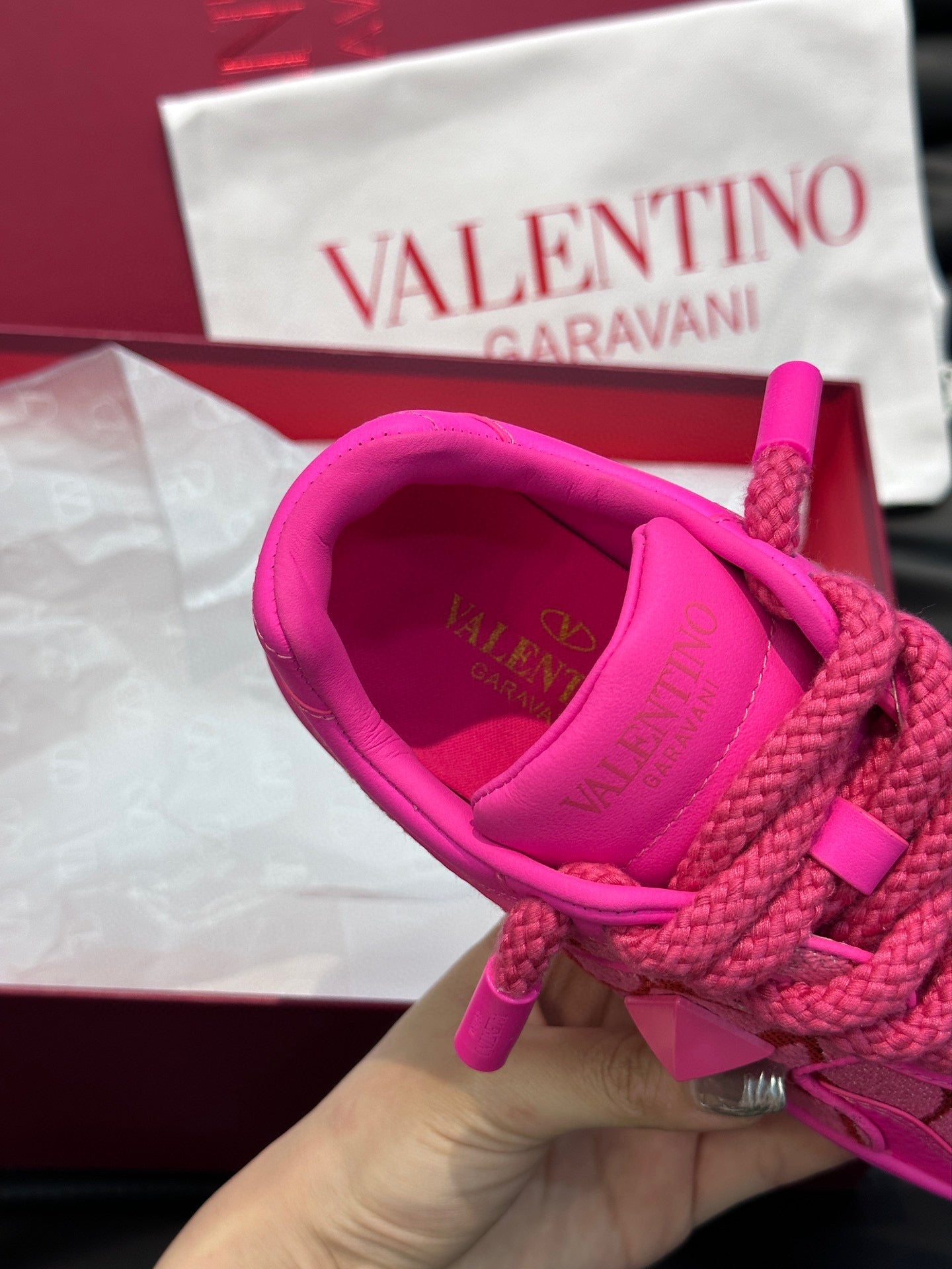 Valentino One Stud XL PINK