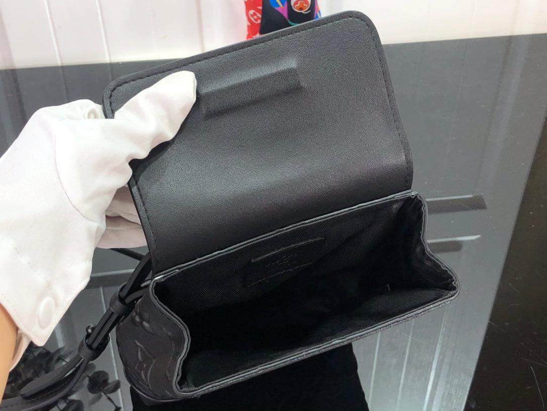 Lv Steamer XS Monogram Black