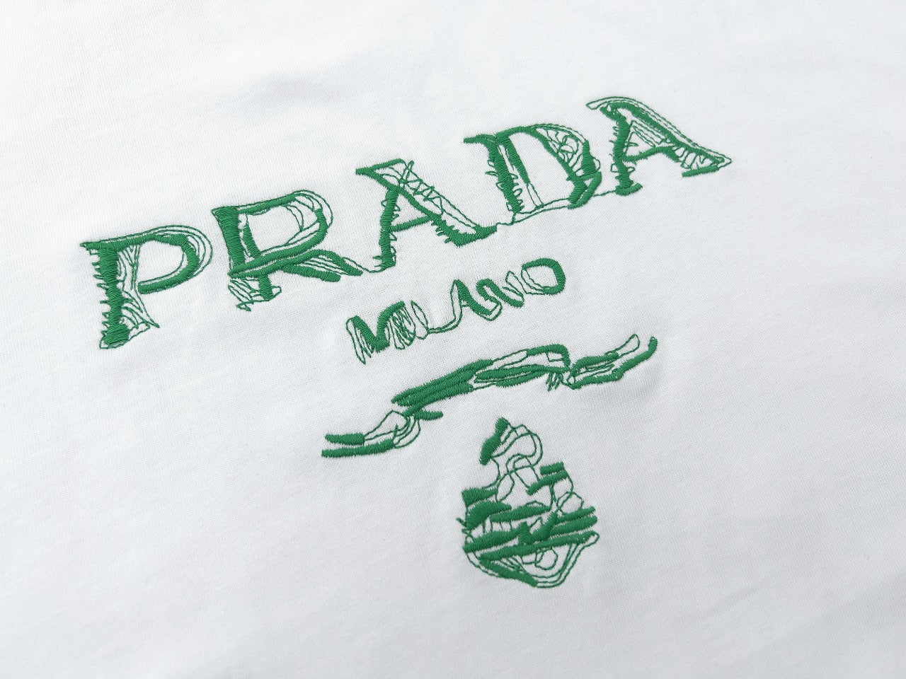 Camiseta Prada