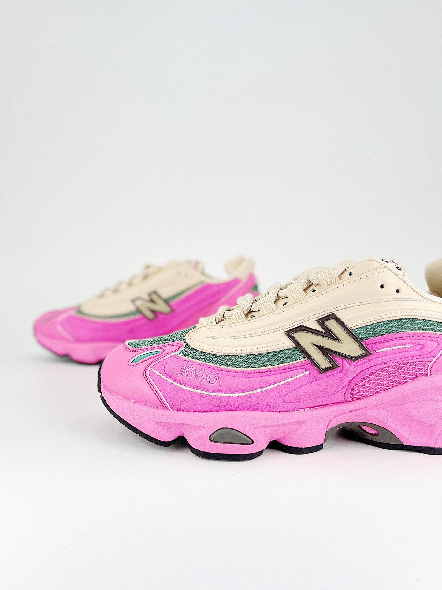 New Balance 1000 Tan Pink Green