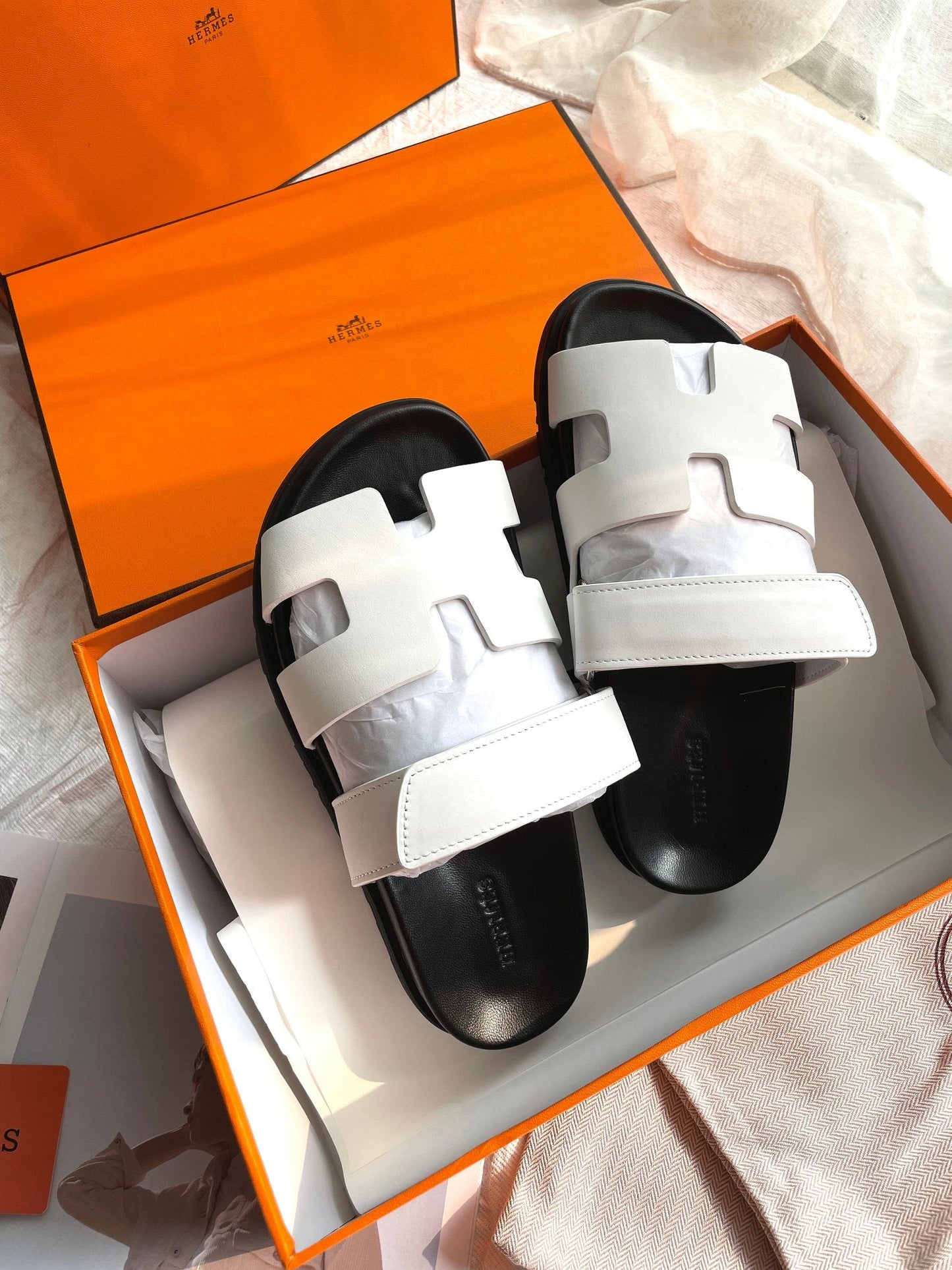 Hermes Chypre Sandal Blanc Epsom Leather (Pronta entrega)