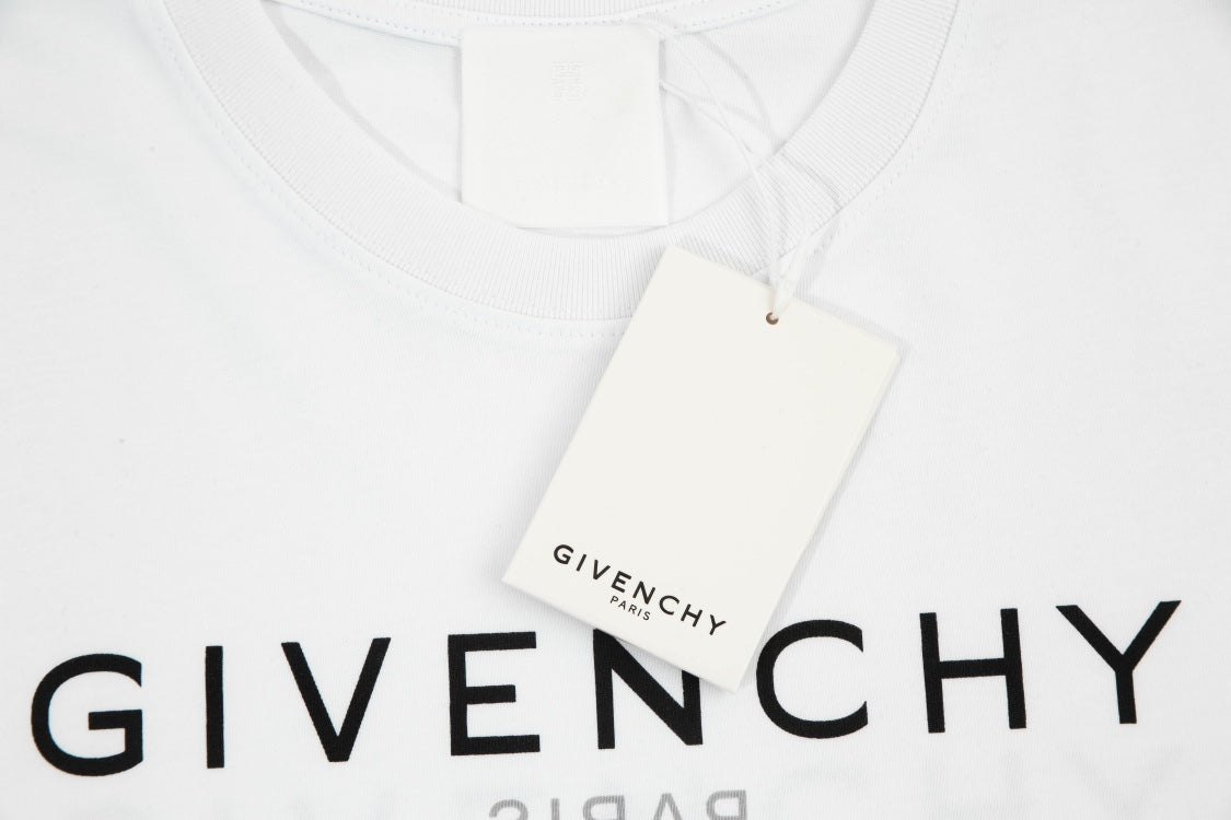 Camiseta Givenchy