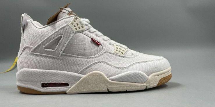 Jordan 4 Retro Levi's White (Levi's Tag) ( Pronta entrega )