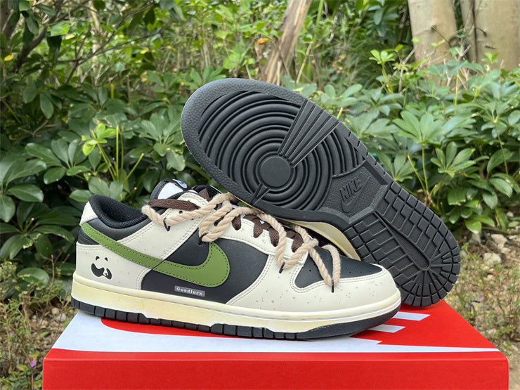 NIKE DUNK SB LOW PANDA Branco Preto e Verde