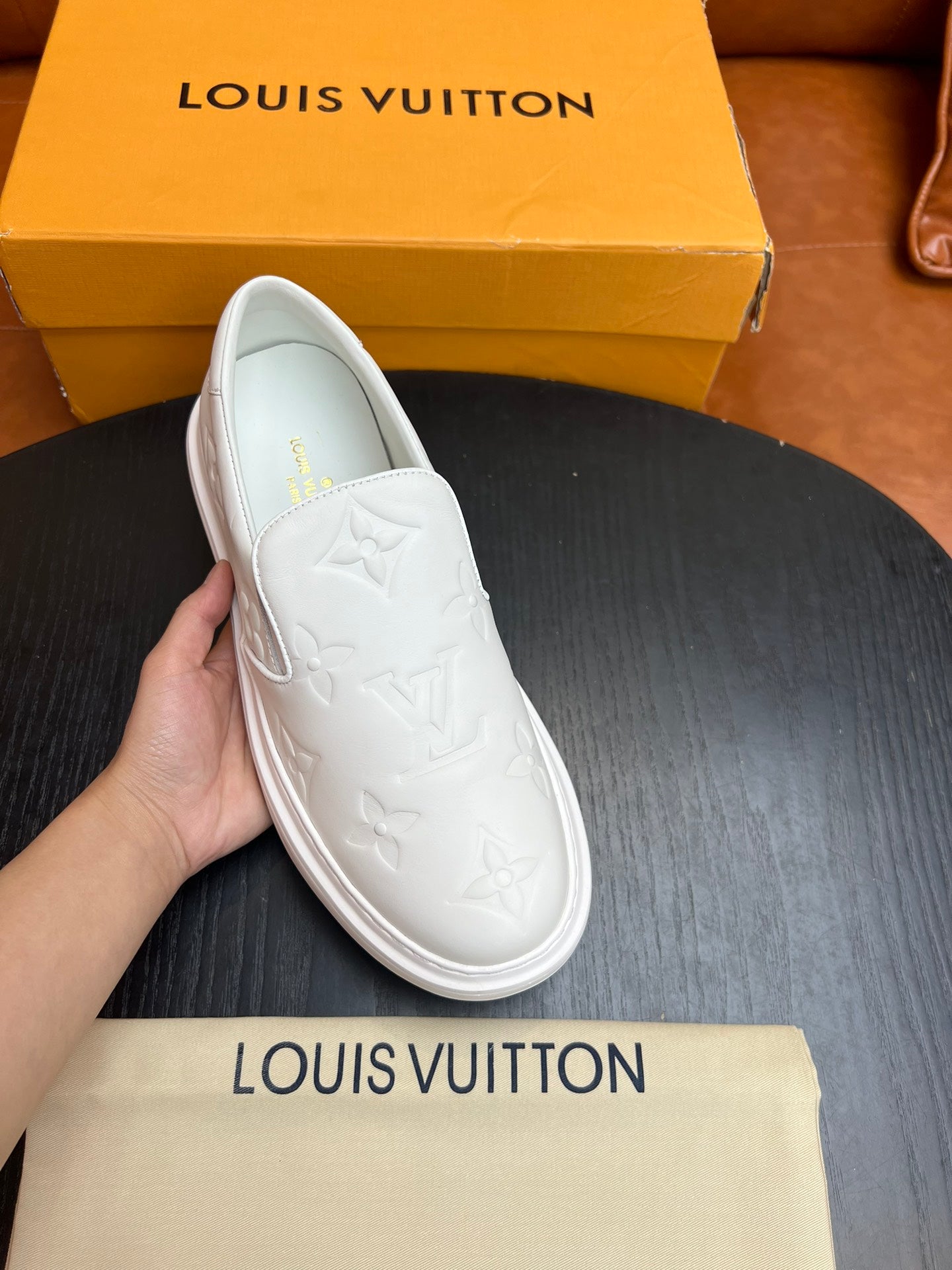 Lv Slip on Leather White