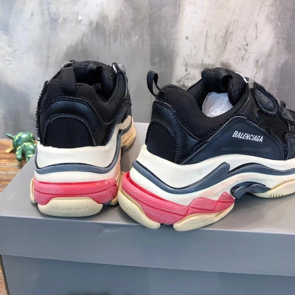 BALENCIAGA TRIPLE S