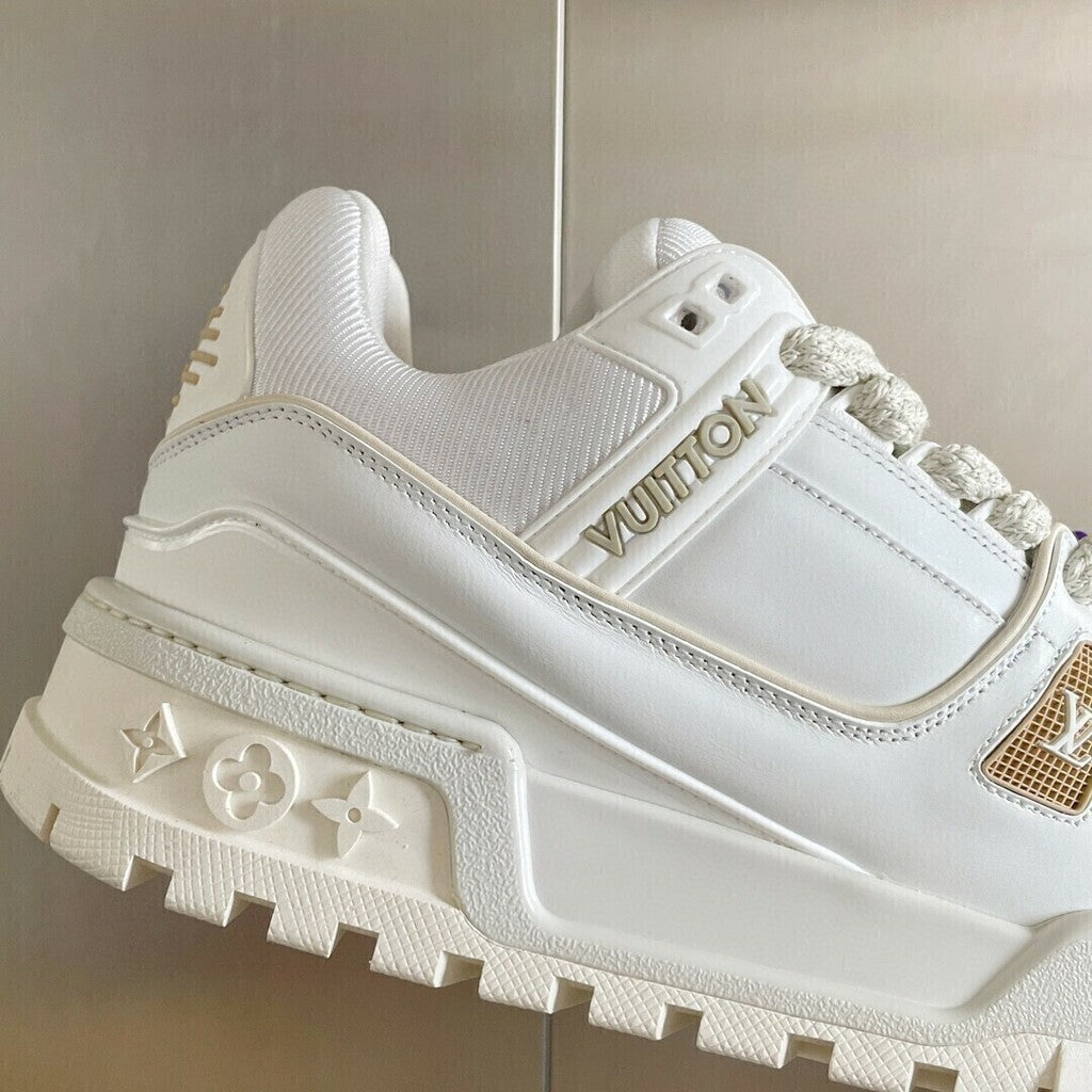 Trainer Maxi White