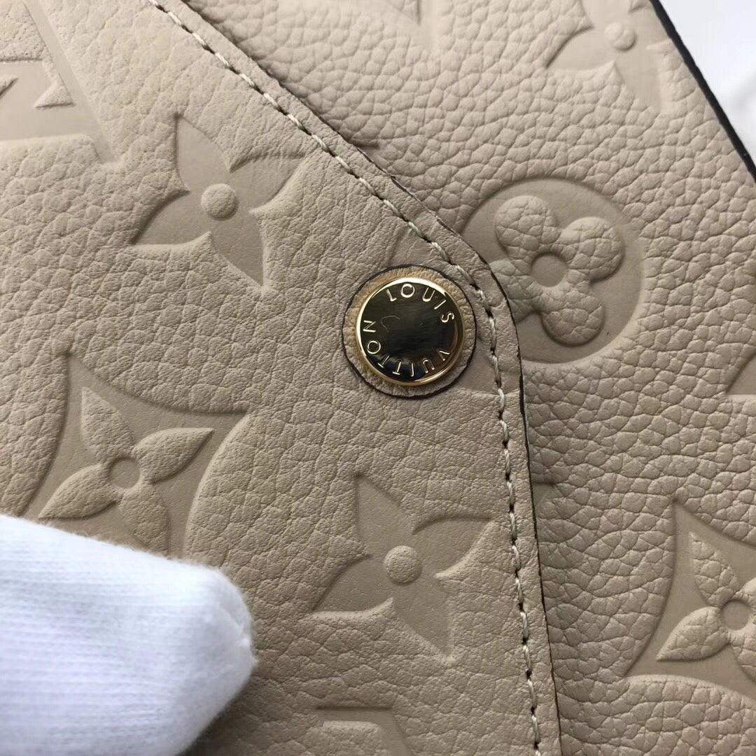 Louis Vuitton Pochette Felicie Monograma Empreinte Tourterelle