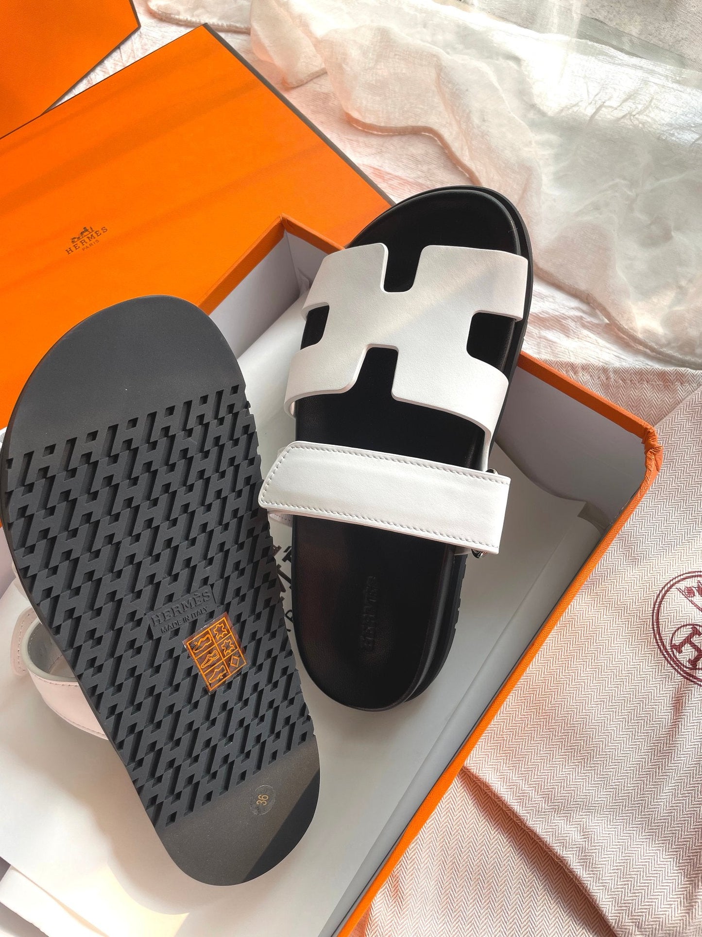 Hermes Chypre Sandal Blanc Epsom Leather (Pronta entrega)