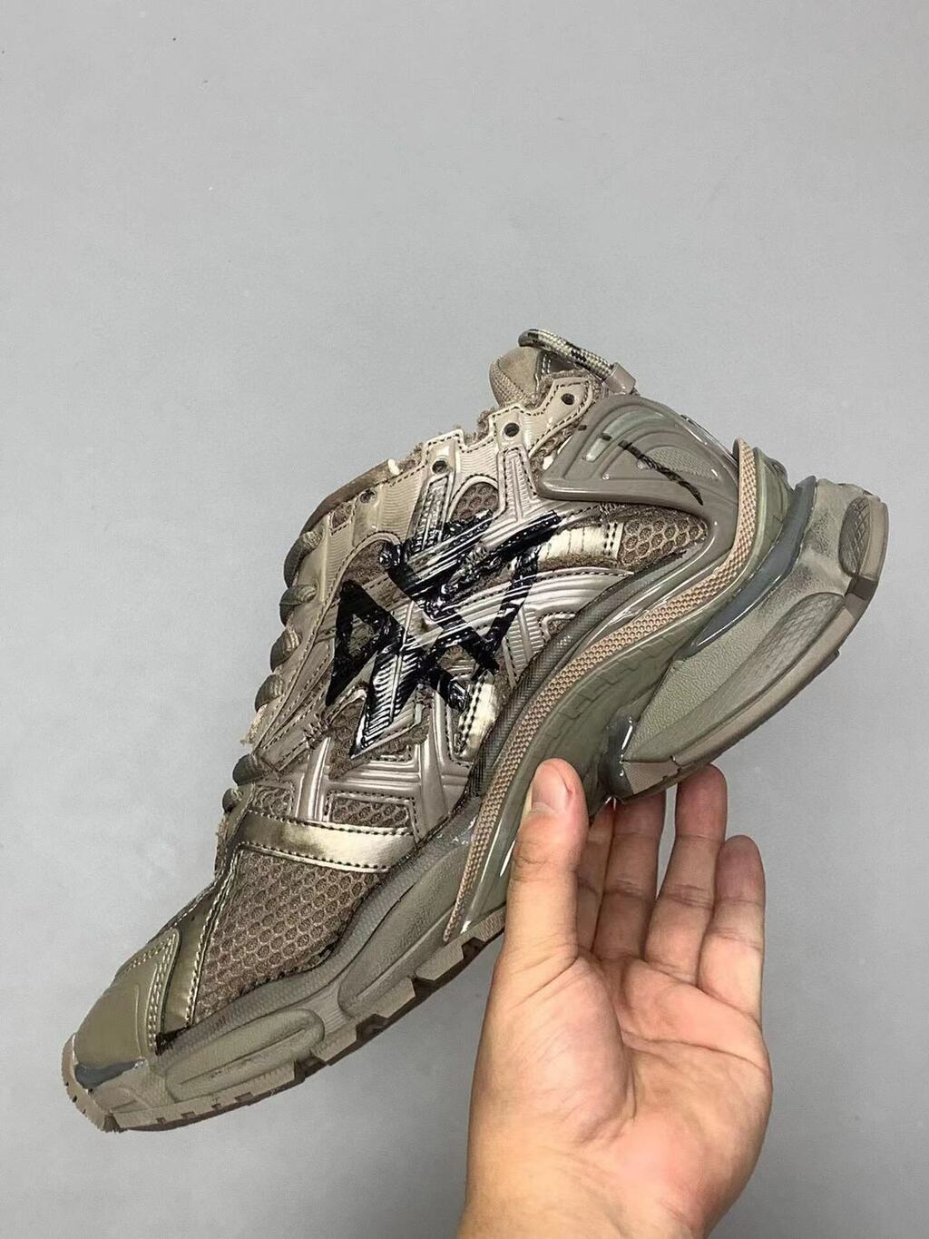 Balenciaga Runner Grafitti Sneakers