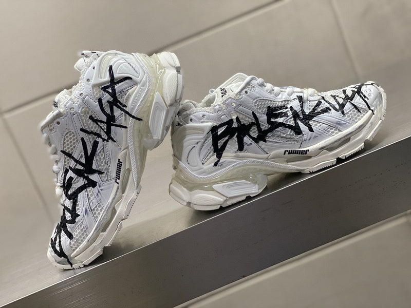 Balenciaga Runner Grafitti Sneakers