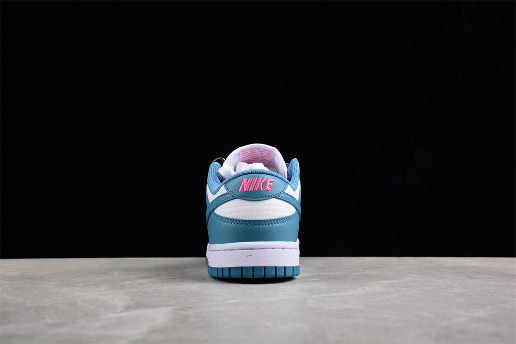 NIKE SB Dunk Low South Coast Lake Green