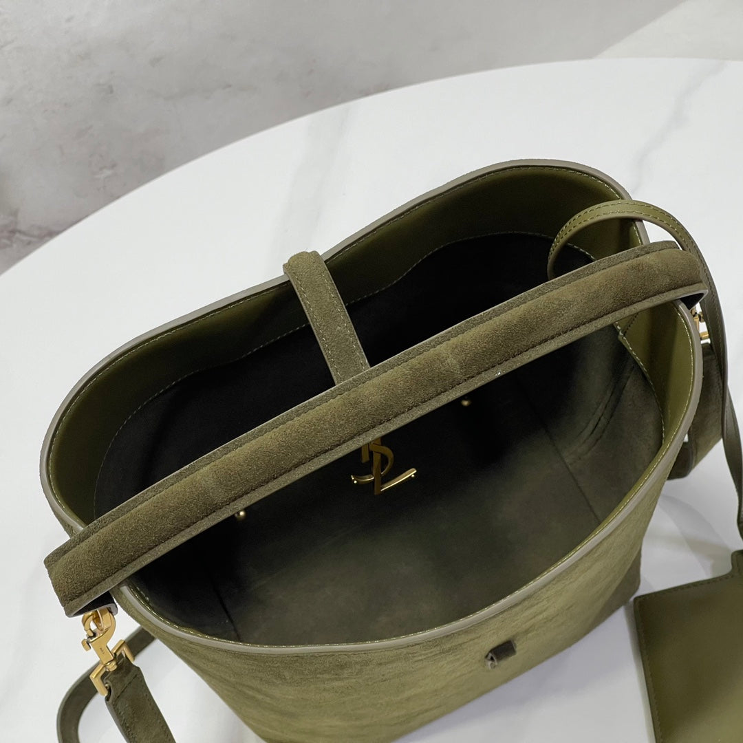 Bolsa Saint Laurent Le 37 Medium Suede Green