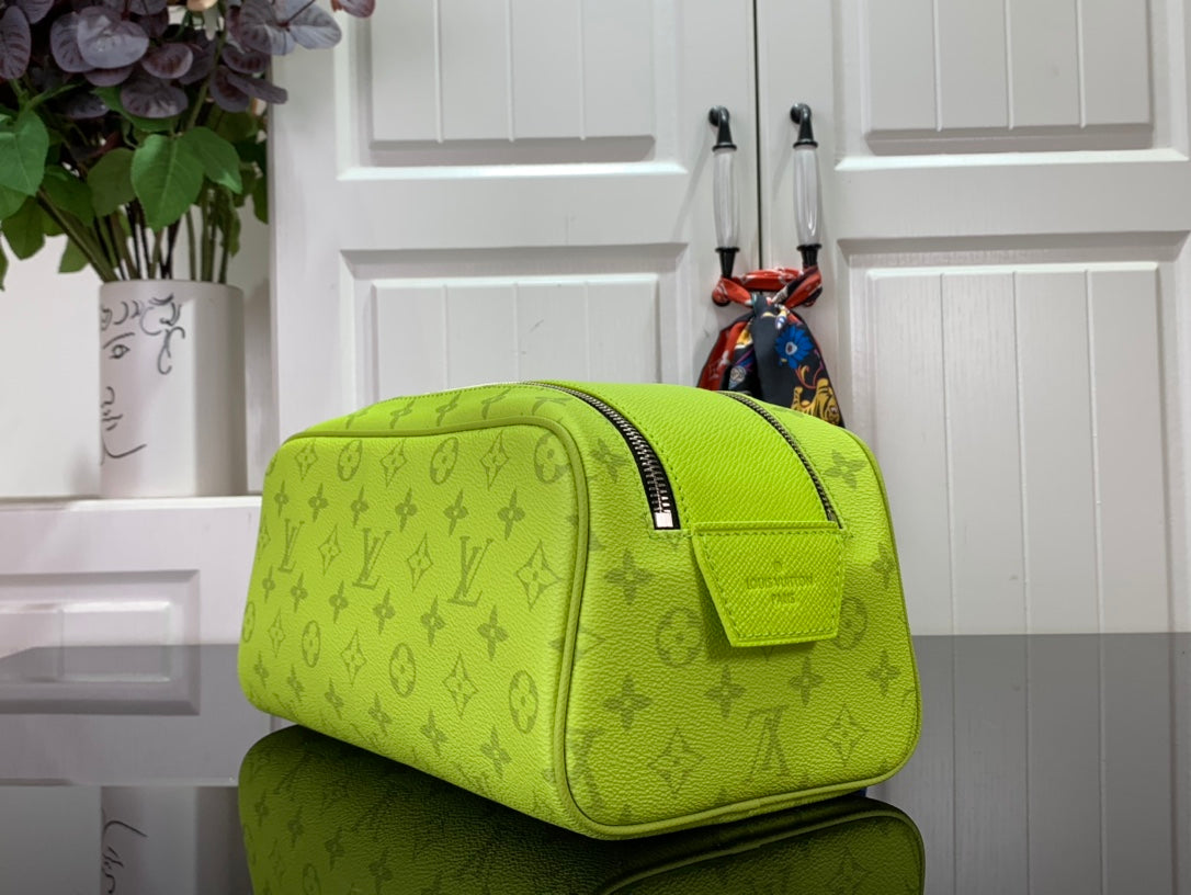 Lv Necessaire  Dopp Kit Neon Yellow