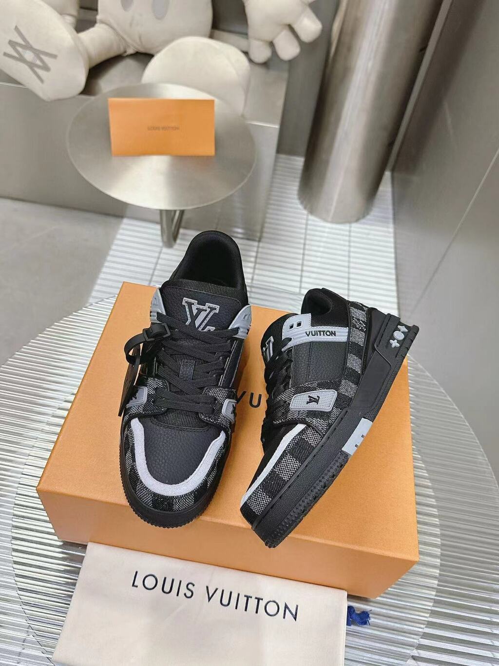 Lv Trainer Damier Black/Grey