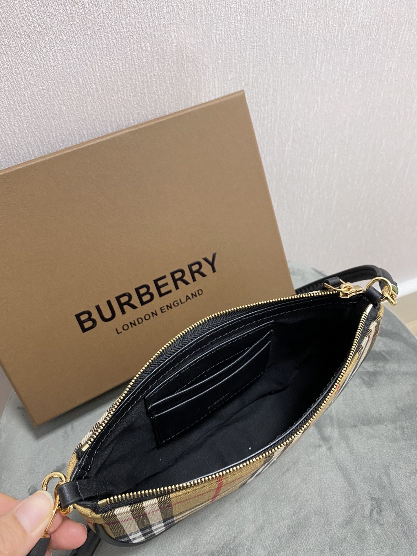 Burberry Vintage Check Cotton Olympia Pouch Archive Beige