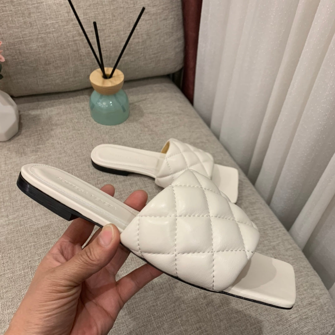 Sandália Bottega Veneta Padded Flat White