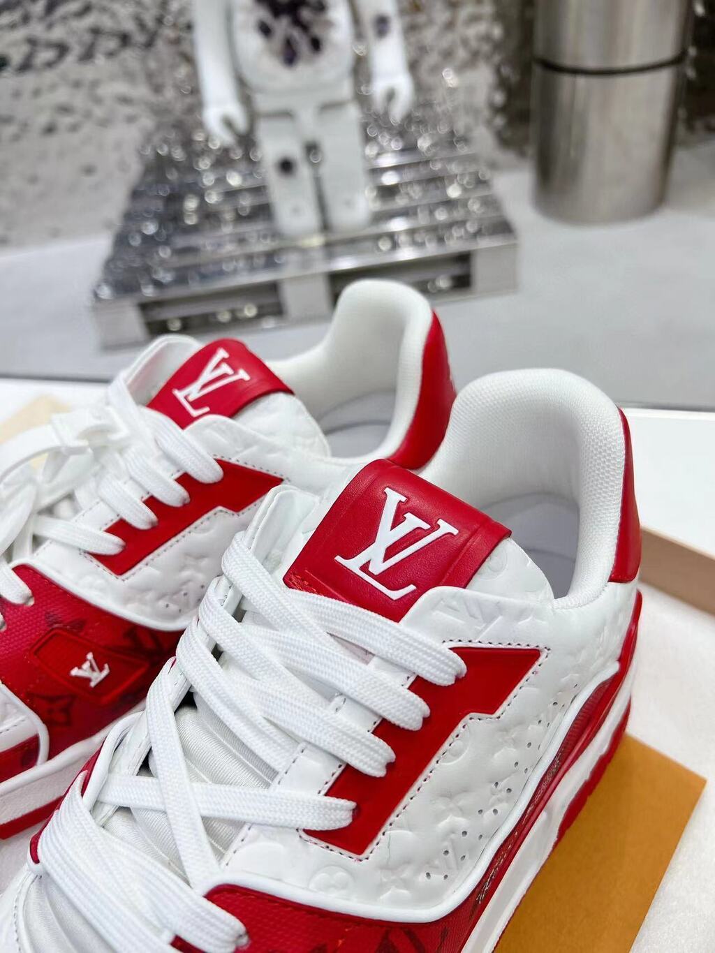 Louis Vuitton Trainer Signature #54 White/Red Monogram