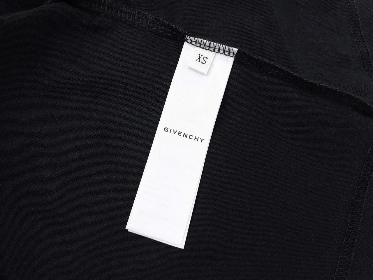 Camiseta Givenchy