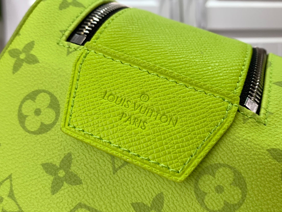 Lv Necessaire  Dopp Kit Neon Yellow