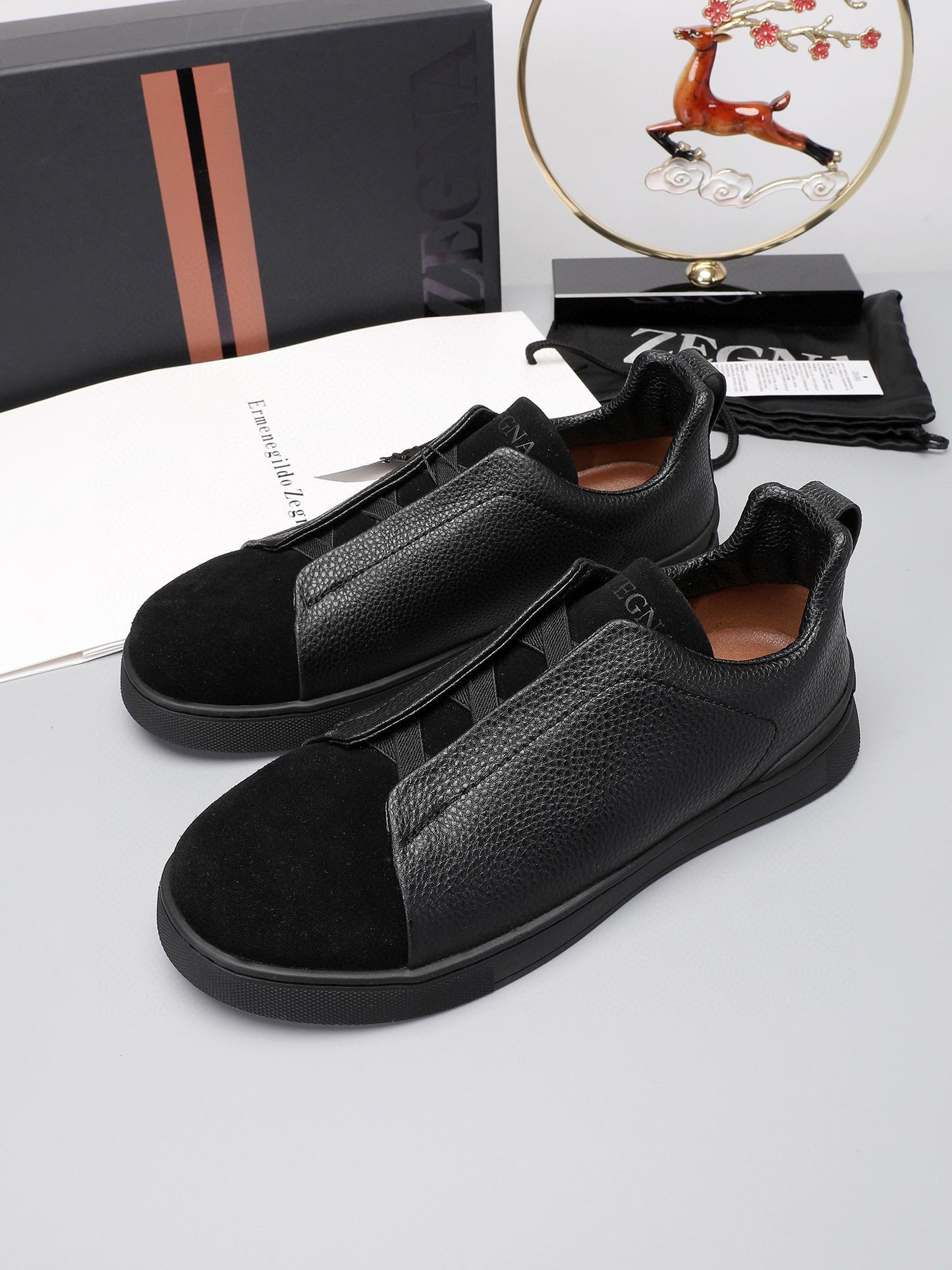 Tênis Zegna Triple Stitch Suede Sneakers All Black