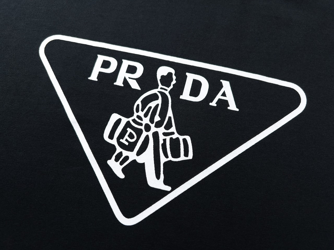 Camiseta Prada