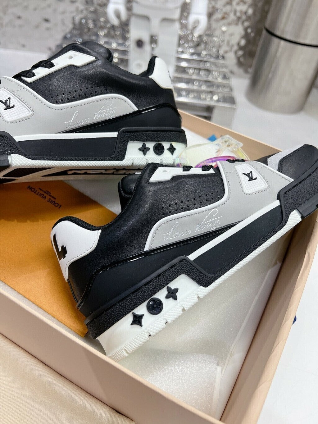 Trainer Black Grey White