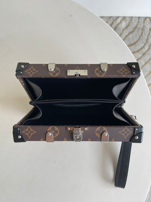 Lv Trunk Wallet