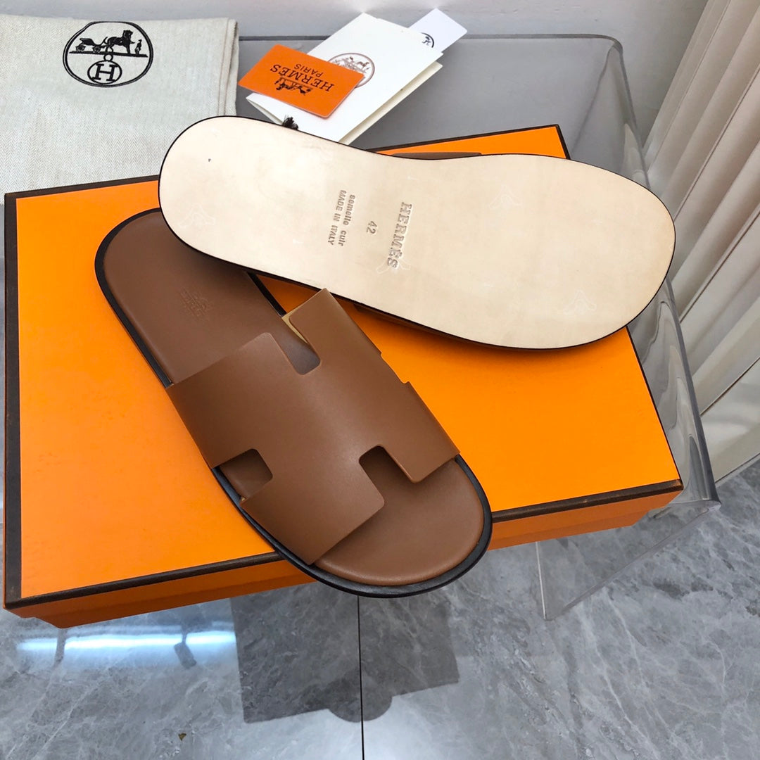 Hermes Izmir Sandal Gold Smooth Calfskin Leather (Pronta entrega)