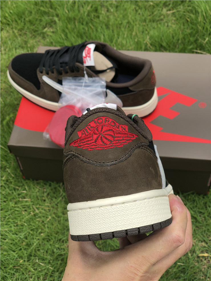 Jordan 1 Retro Low OG SP Travis Scott Dark Mocha CQ4277-001