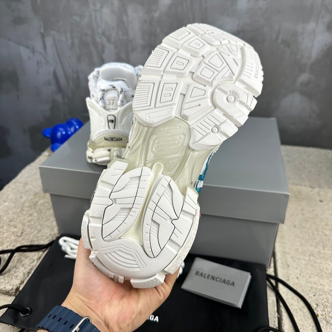 Balenciaga Runner Grafitti Sneakers